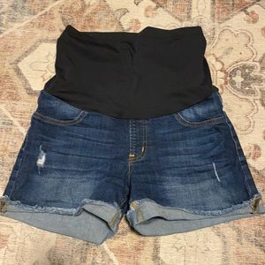 Romeo Maternity Frayed Cuff Denim Short